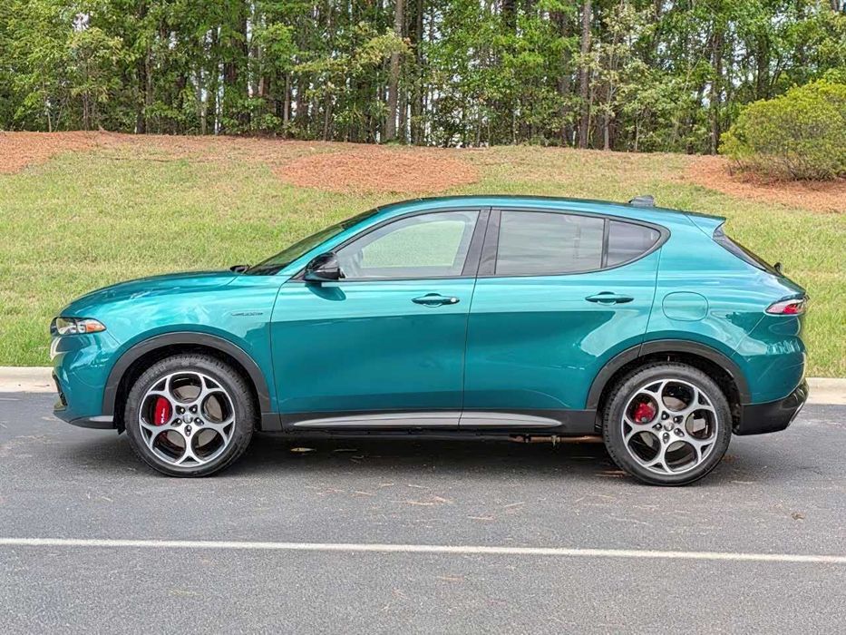 Alfa Romeo Tonale      2024