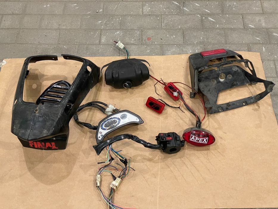 Колінвал YP250 скутера квадроцикла Yamaha Majesty,Kinroad ATV GSMOON