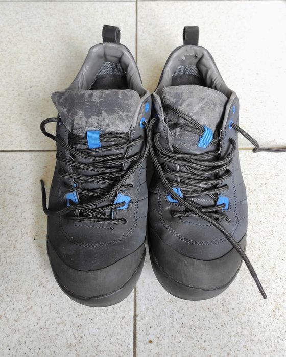 Botas ou sapatos Berg