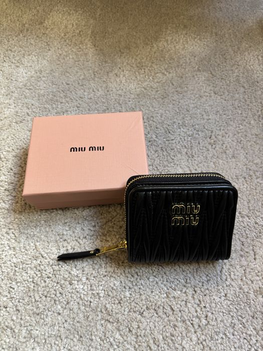 Carteira Miu Miu