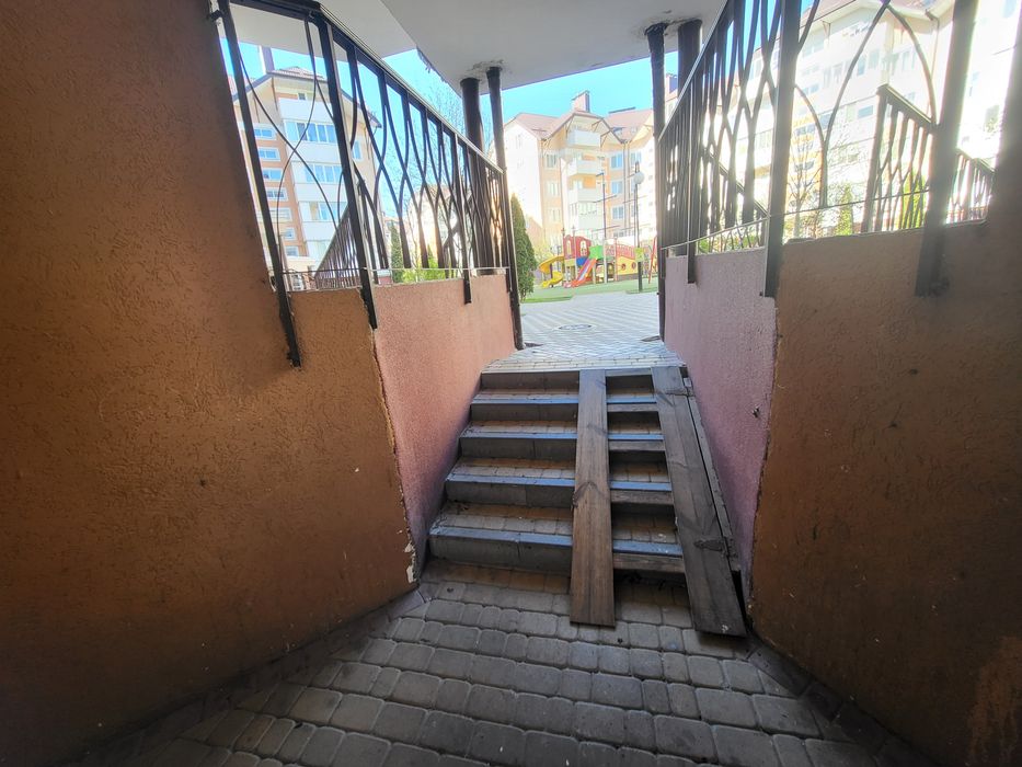 Продам  приміщення  в цоколі під житло, бізнес  в ЖК Буча Квартал