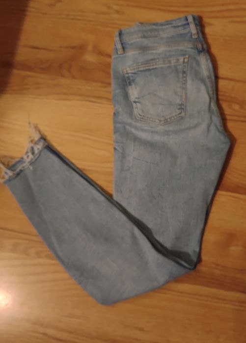 Jeansy Zara rozm 38