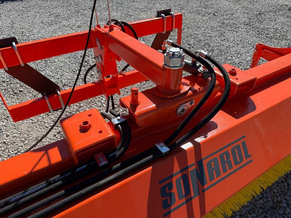 Odmiatarka zamiatarka skręt hydrauliczny SONAROL 2,4m Od Ręki !!
