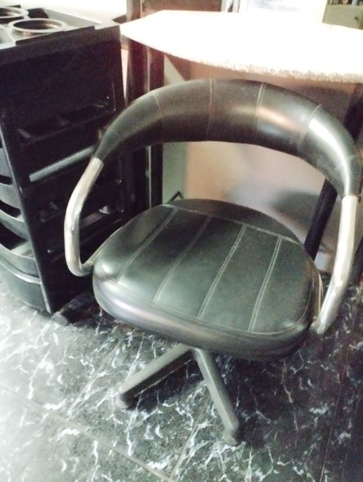 Equipamento de cabeleireiro espelhos cadeira secador carrinho misturad