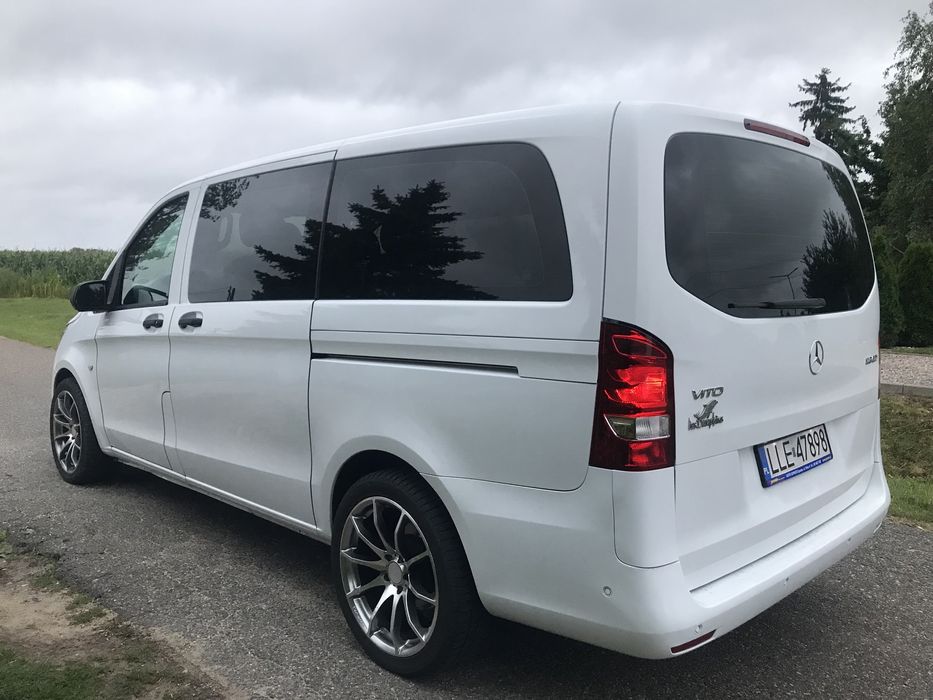 Wynajem busa Mercedes Vito