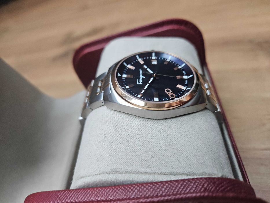 Salvatore Ferragamo Ref: SFNJ00520