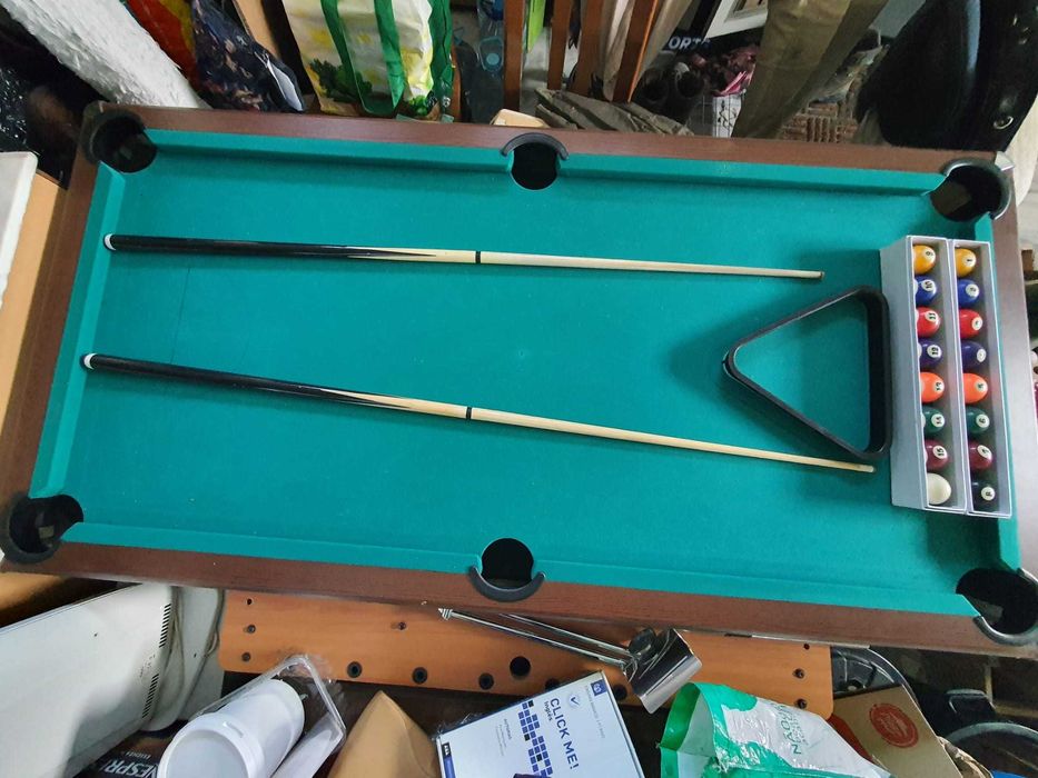 Mesa de snooker , usada em bom estado