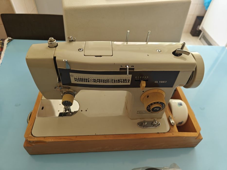 Máquina de Costura LMA Oliva CL10A1