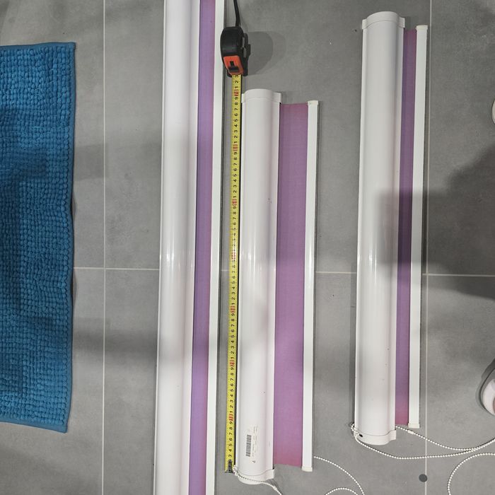 Rolety w kolorze malinowym