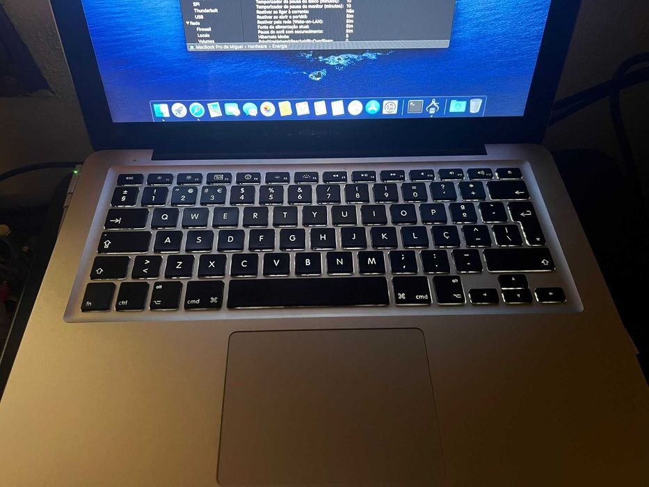 MacBook Pro 13 (2011)64585044172674121
