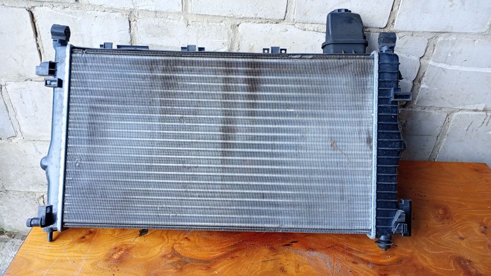 Chłodnica wody wentylatory Insignia 2.0 CDTI