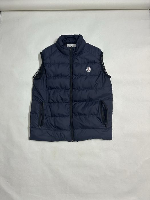 Moncler жилеткаа