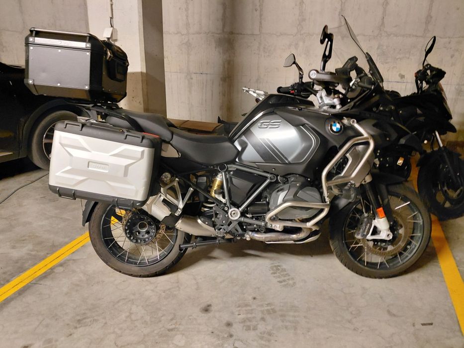 BMW R1250 GSA Triple Black
