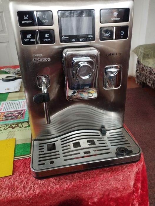 Кавомашина Saeco exprelia