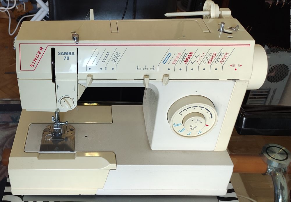 Швейна машинка Singer.