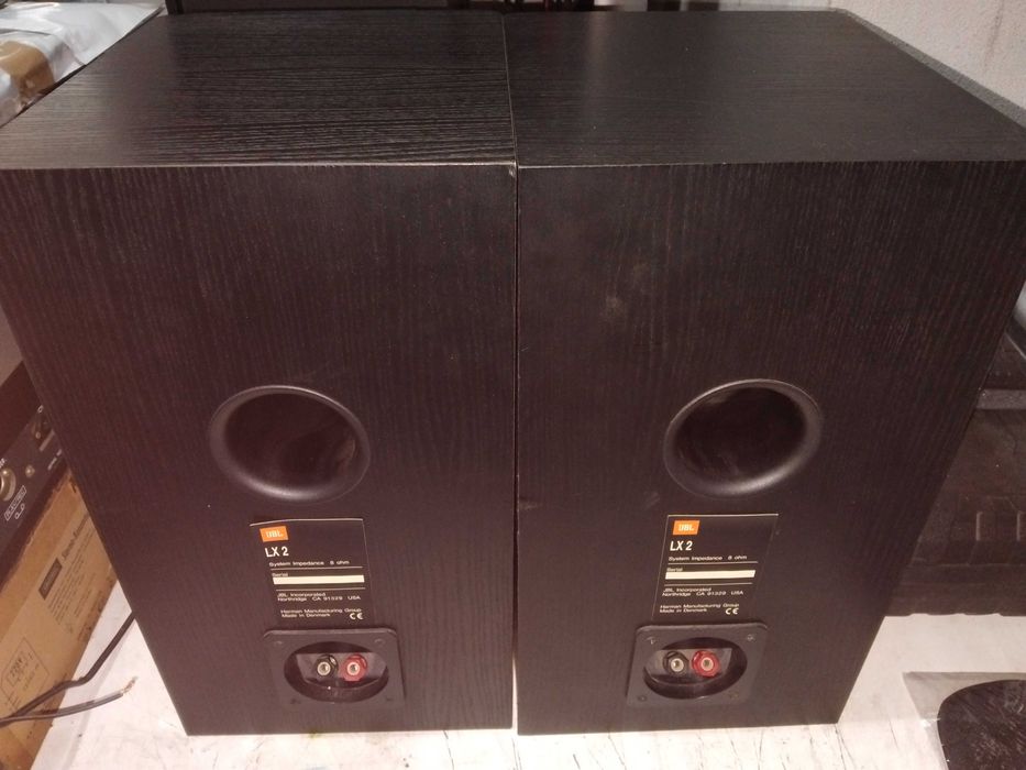 Par Colunas  JBL  LX 2  8 ohm  CA  91329  USA