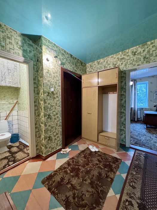 Трикімнатна квартира крупногабаритна ,автономне опалення Новомиколаївк