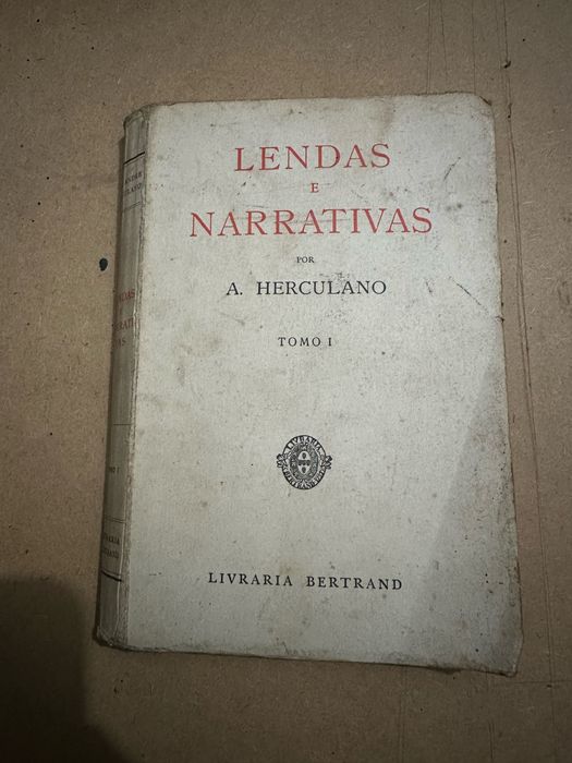 Livro antigo lendas e narrativas