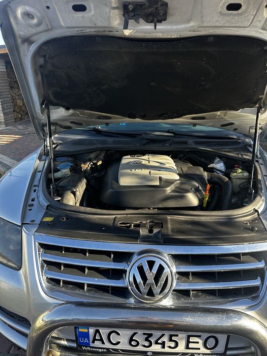 Продам Volkswagen Touareg,гарний стан .Надійний та комфортний повнопривідний автомобіль,  дизель, 2,5.