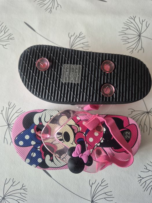 Дитяче взуття літнє