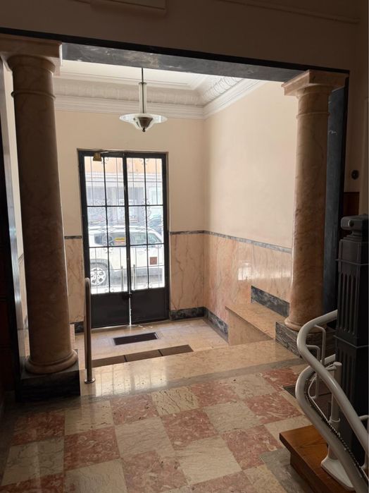 Apartamento T3 para arrendamento em Entrecampos, Lisboa