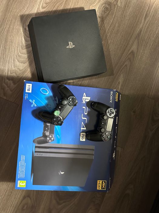 Sony Playstation 4 Pro - używana, stan idealny