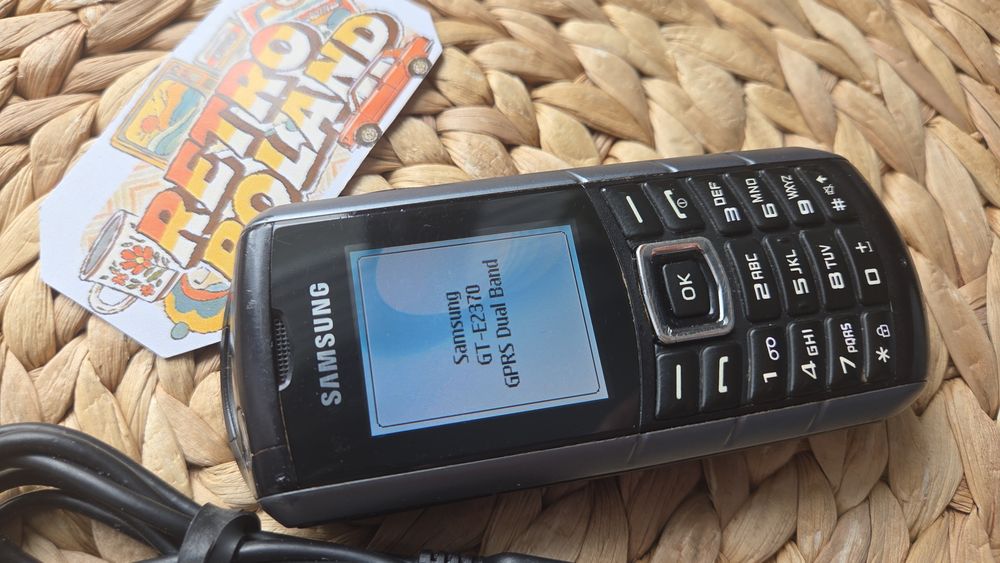 Samsung Solid GT-E2370 PL bez simlocka,  kolekcja