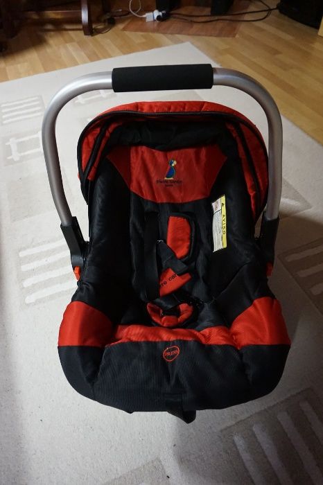 Carrinho de bebé Pierre Cardan