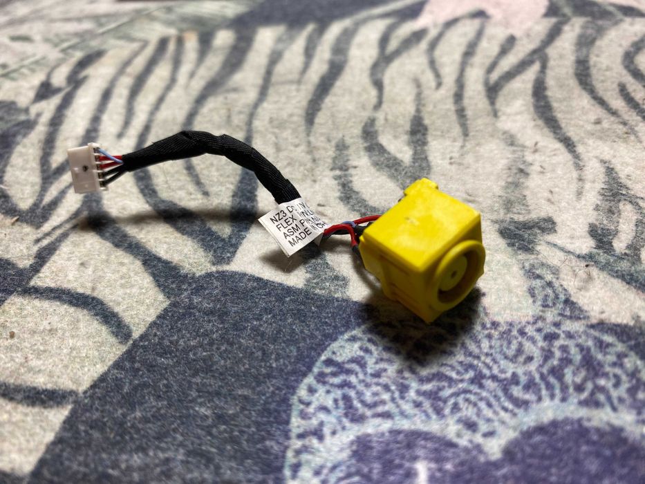 Gniazdo zasilania DC-IN z przewodem (LENOVO T420)