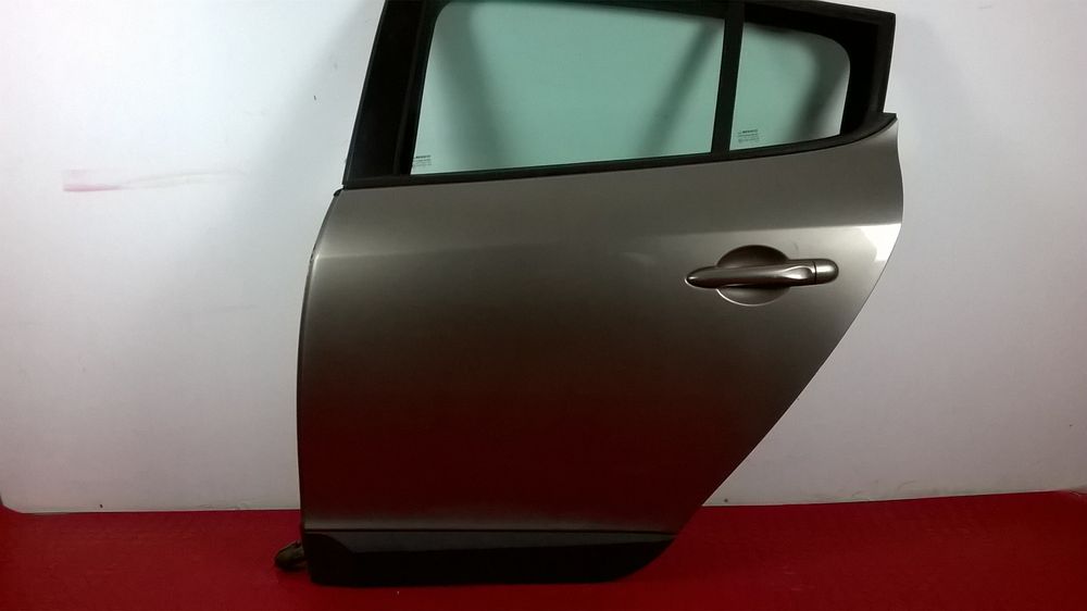 Porta Trás Esq - RENAULT MEGANE III Hatchback (BZ0/1_, B3_)