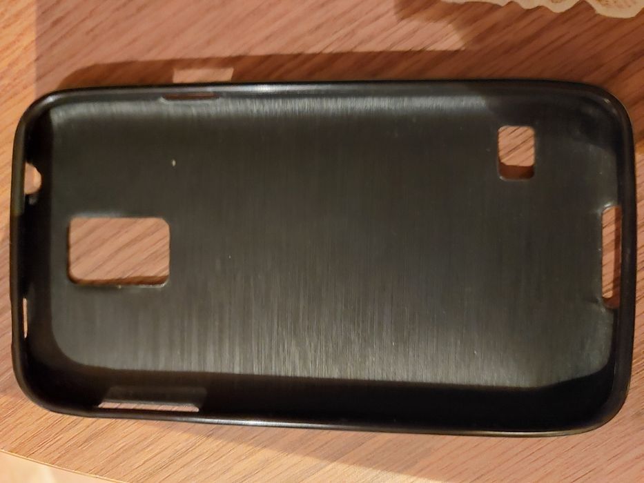 Etui czarne plecki do Samsung Galaxy S 5  Neo