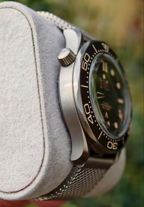 Omega Seamaster Diver 300M 007 Edition na gwarancji 2026r