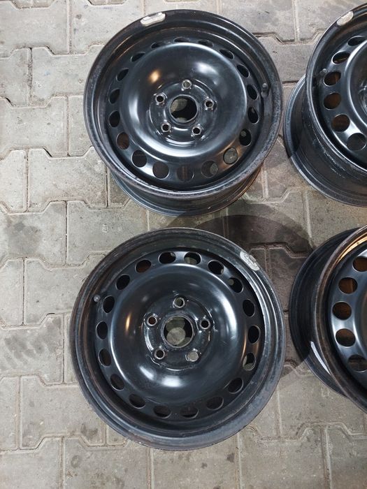 4x felgi stalowe 6J X15 ET 47 VW Golf 5 Touran orginalne!