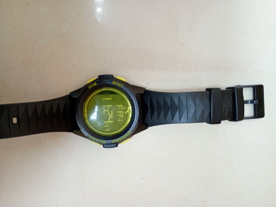 Годиник puma спортивний