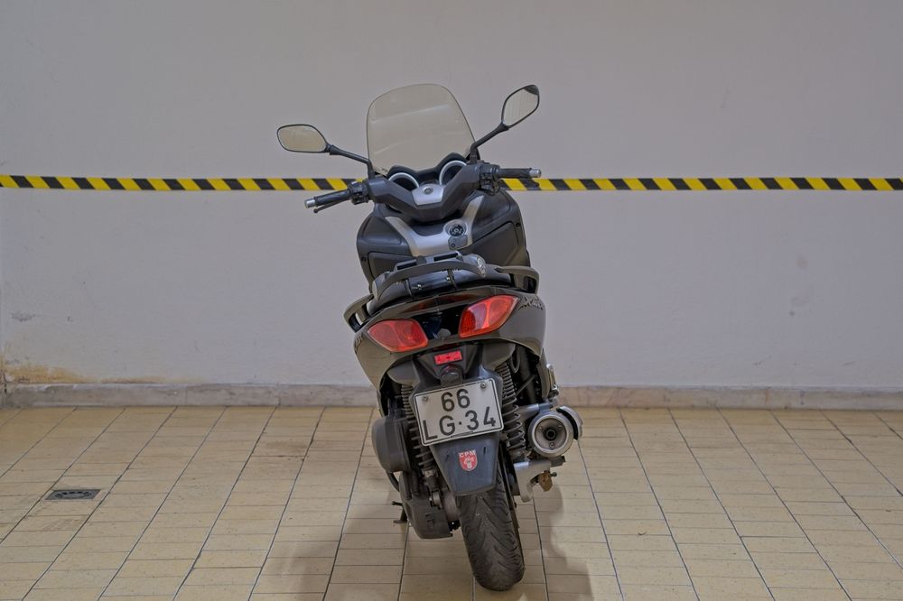 Yamaha X-Max 125