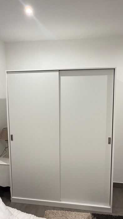 Roupeiro (como novo)