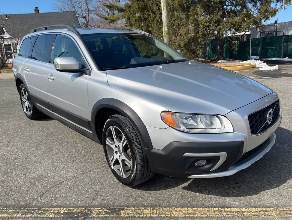 Volvo XC70 T6      2015