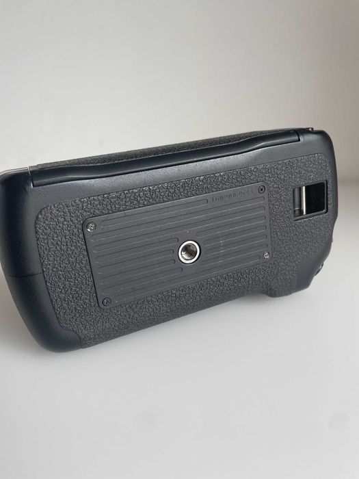 Grip Canon BG-E7
