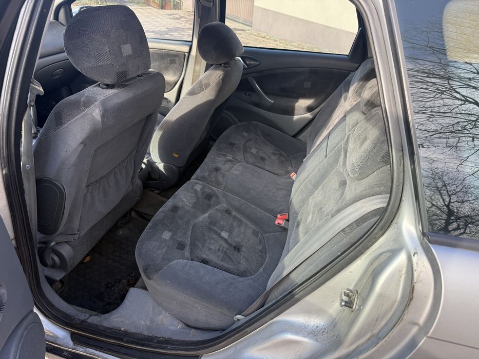 Citroen C5 2.2 Дизель. Автомат. 2001 года.