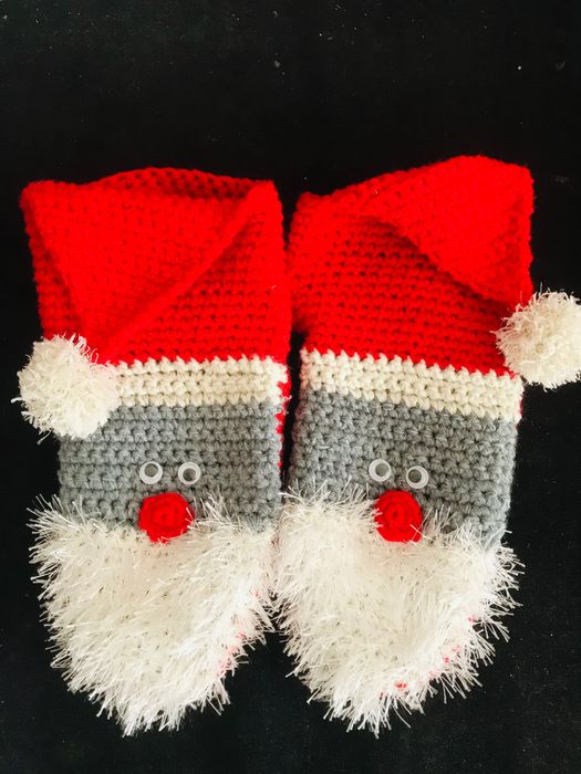 Вязаные носки, ручная работа