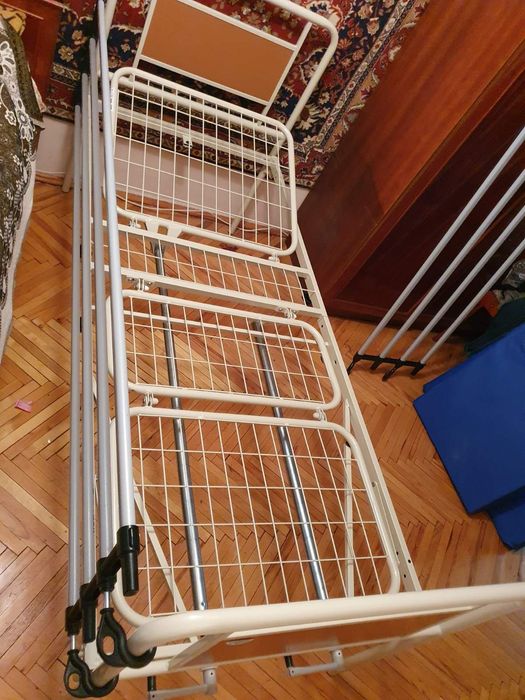 Ліжко медичне функціональне