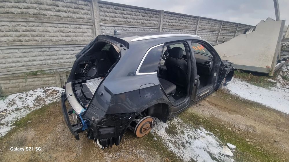 Audi Q5 2.0-55 TFSI E-TURBO Hybrid Quattro