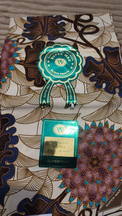 Lote  Wax 65 pç,  Vlisco+Lena+JolieFrmme+51 Premium  6yd  850€ , Pinhal Novo