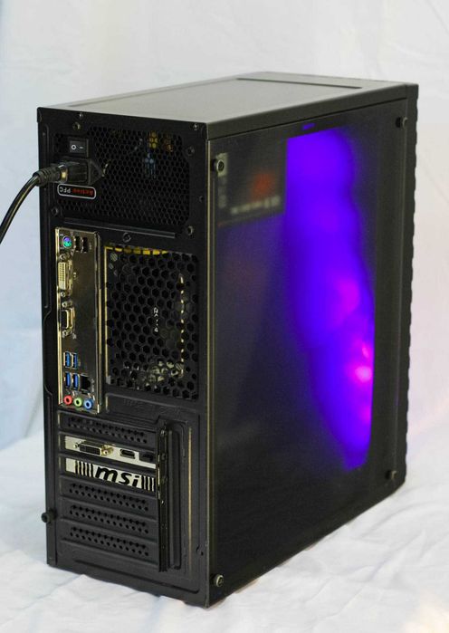 Komputer Mocarz RGB RYZEN 5/16GB/SSD1TB/GeforceRTX5050 8GB Do gier