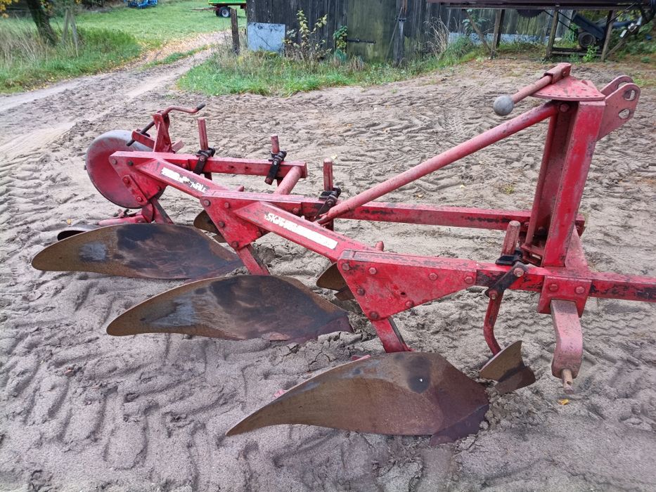 Pług Kongskilde Skjold 3  przyczepa wywrotka glebogryzarka HOWARD zgra