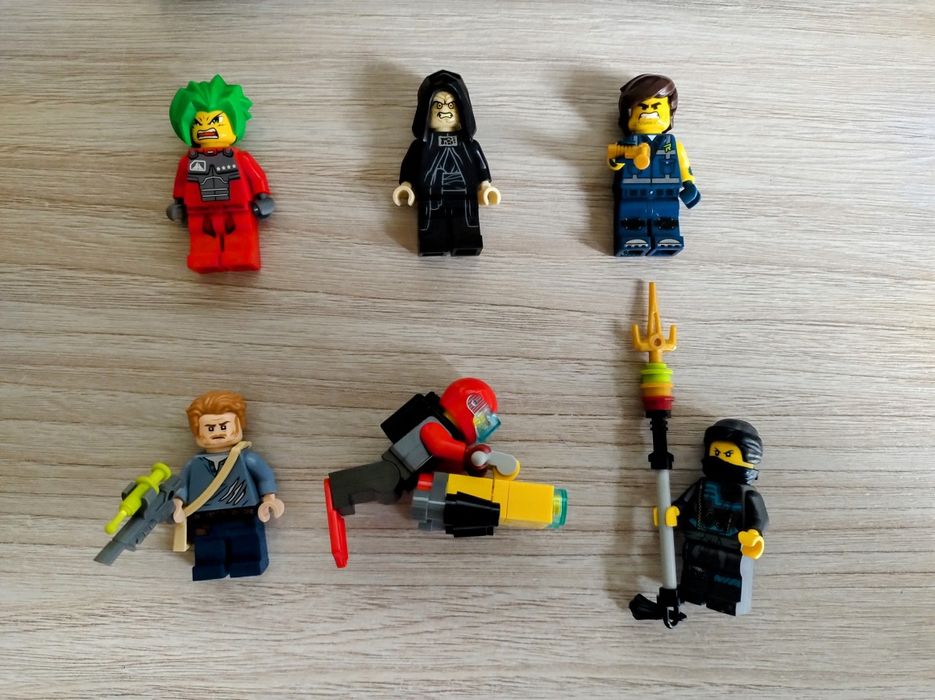 LEGO figurki mix