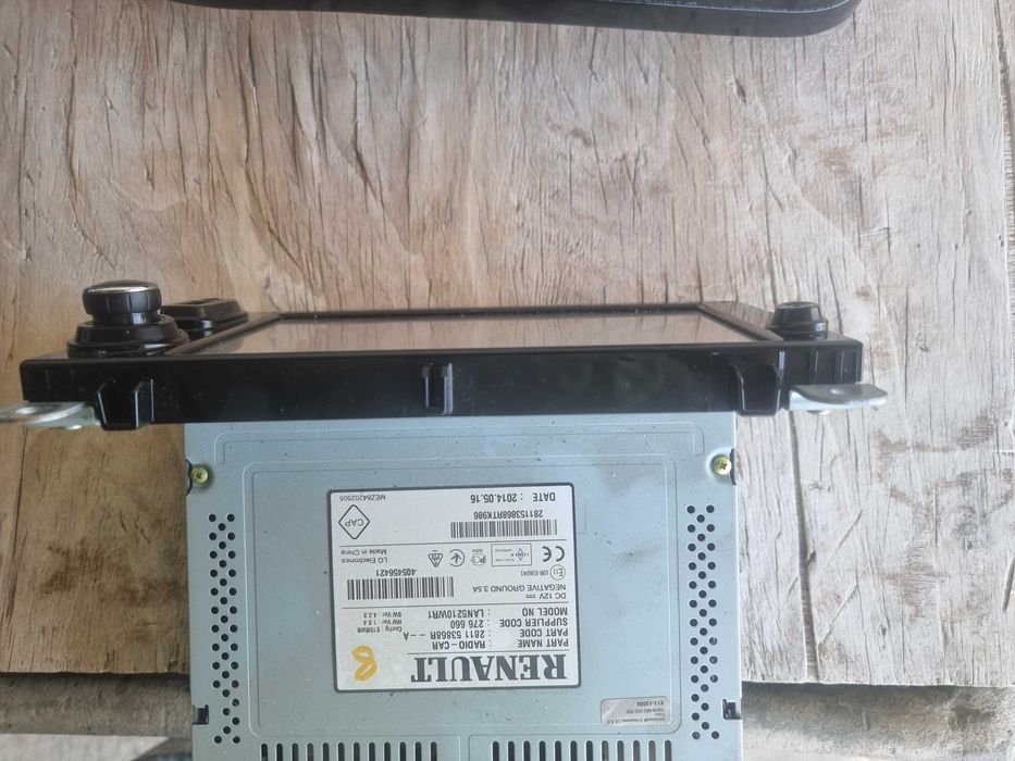 Vendo radio para renault clio IV
