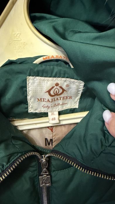 Куртка зимова 48 розмір (XL) тепла з капюшоном