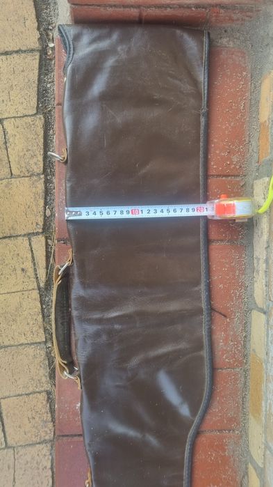 Кожаный чехол для ружья.