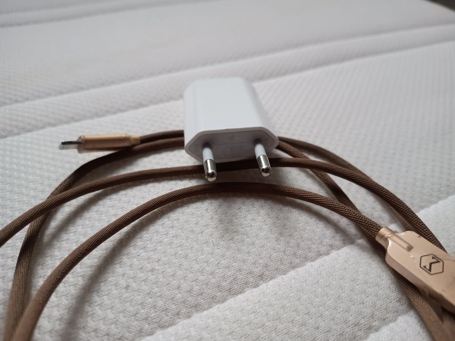 Oryginalna Ładowarka Apple z długim materiałowym kablem stan bdb
